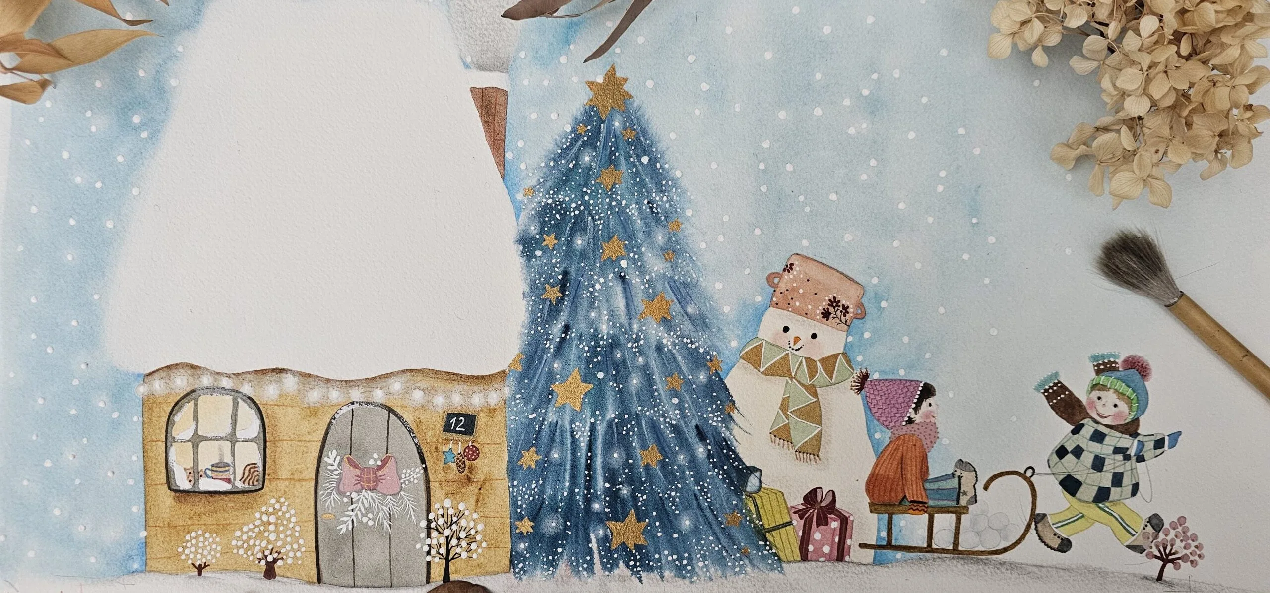 Zimska akvarelna ilustracija: zasnežena hiška, novoletna jelka, snežak in otroci s sanmi
